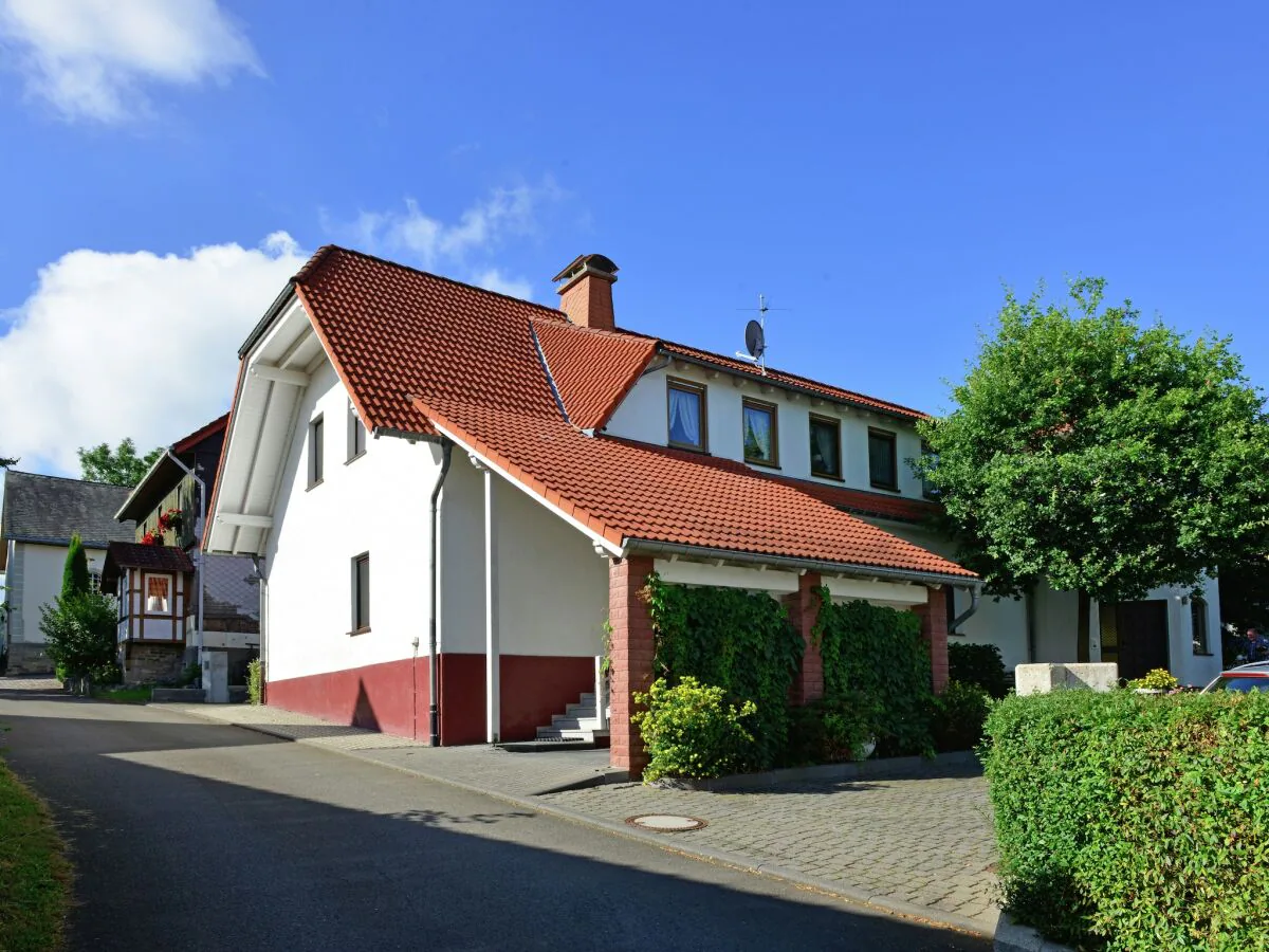 Apartment Schönes Apartment in Eimelrod in Waldnähe - Outdoor photo 3