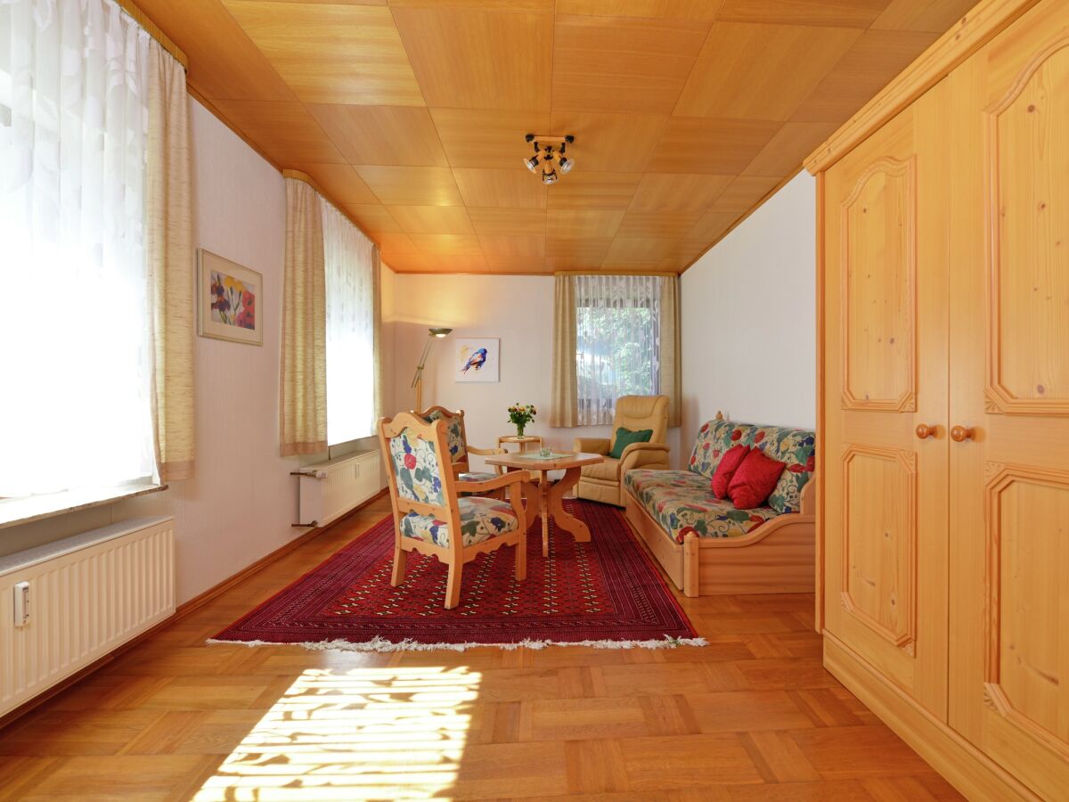 Apartment Moderne Ferienwohnung mit Garten in Eimelrod