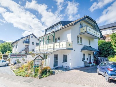 Apartment Moderne Ferienwohnung am Wald in Schwalefeld - Outdoor photo 6