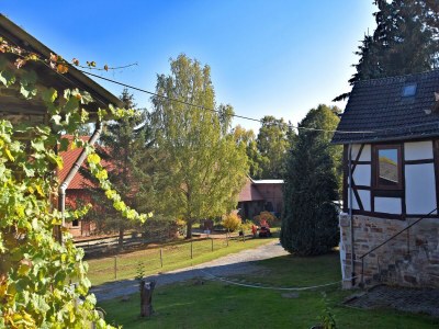 Holiday house Geräumiges Ferienhaus in Hessen mit Garten - Outdoor photo 7