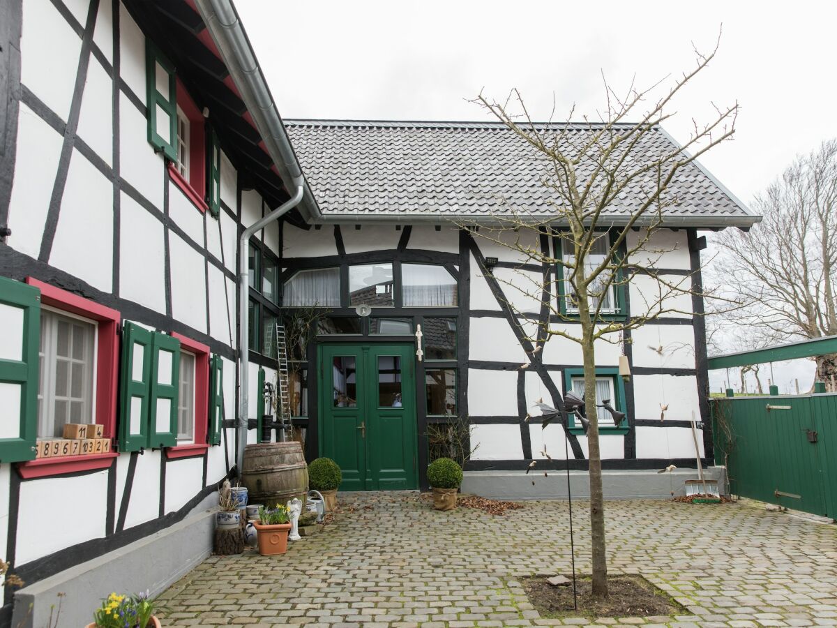 Apartment Apartment in Schleiden - Outdoor photo 4