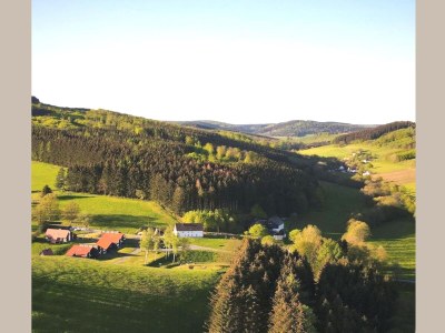 Holiday house Charmantes Ferienhaus in Skigebietsnaehe - Outdoor photo 2