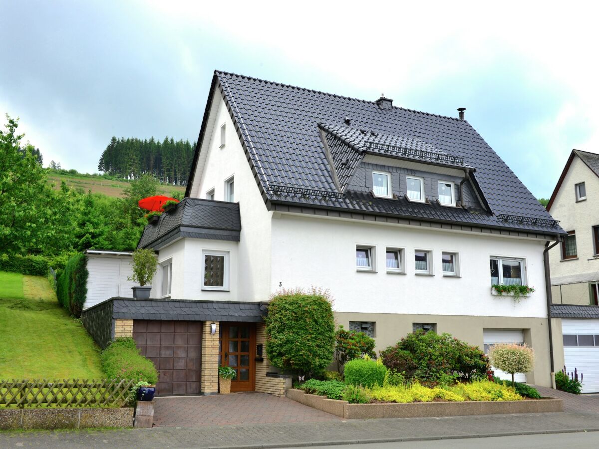 Apartment Anmutige Wohnung in Velmede mit Garten