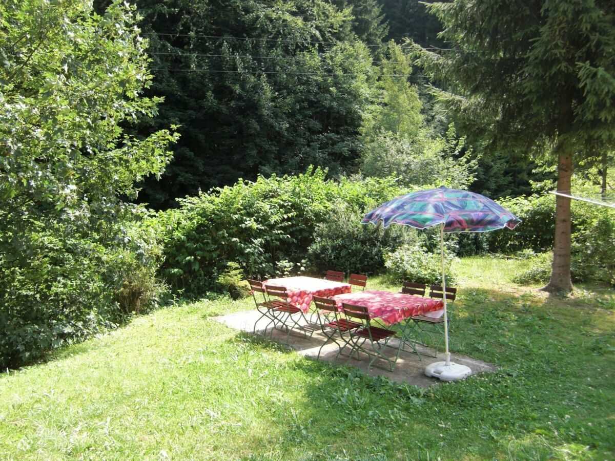 Apartment Spacious Stay Near Trails - Outdoor photo 5