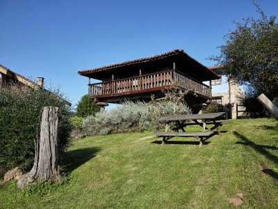 Holiday house Cozy Cottage with Pool & Terrace - Outdoor photo 9