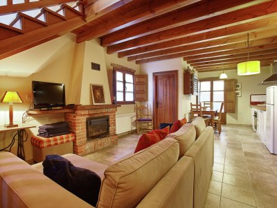 Holiday house Cozy Cottage with Pool & Terrace - Features photo 28