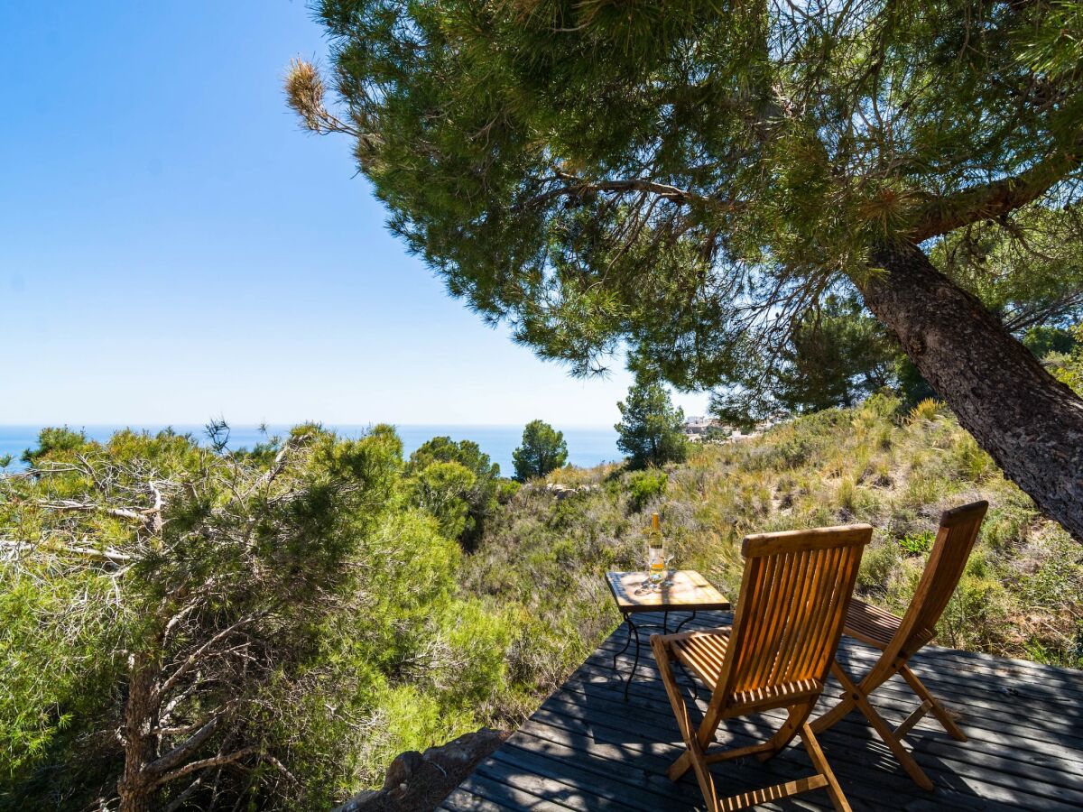 Villa Villa with Sea Breeze Charm - Outdoor photo 4