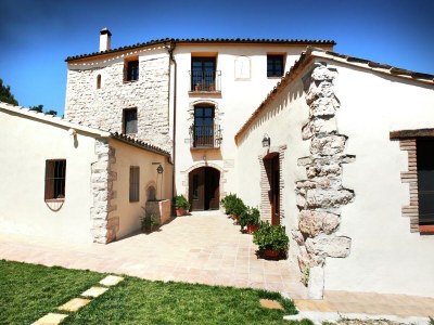 Cottage Mansion in La Llacuna with Pool & Mountain Views - Outdoor photo 4