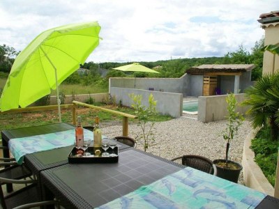 Holiday house Modernes Ferienhaus mit beheiztem Pool - Outdoor photo 9