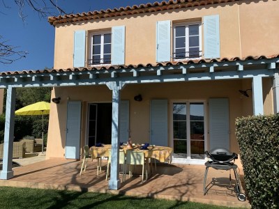 Holiday house Familienfreundliche Villa mit Pool - Outdoor photo 3