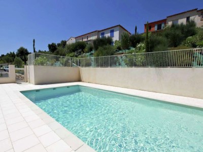 Holiday house Familienfreundliche Villa mit Pool - Outdoor photo 9