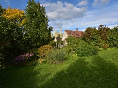 Holiday house Charming Gîte in France for a Private Getaway - Outdoor photo 4