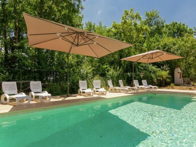 Holiday house Geräumiges Bauernhaus mit Pool - Outdoor photo 4