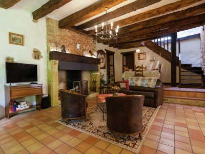 Holiday house Geräumiges Bauernhaus mit Pool - Features photo 22