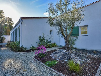 Holiday house Modernes Ferienhaus in Sainte-Marie-de-Ré in Meeresnähe in Charente-Maritime - Holiday house