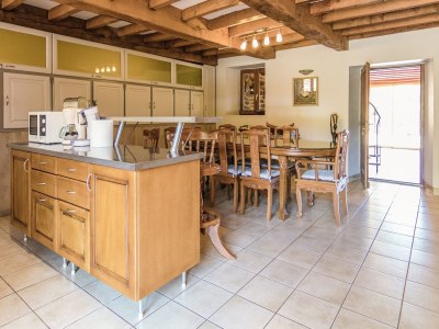 Villa Villa with Pool & Views in Sérilhac - Features photo 18