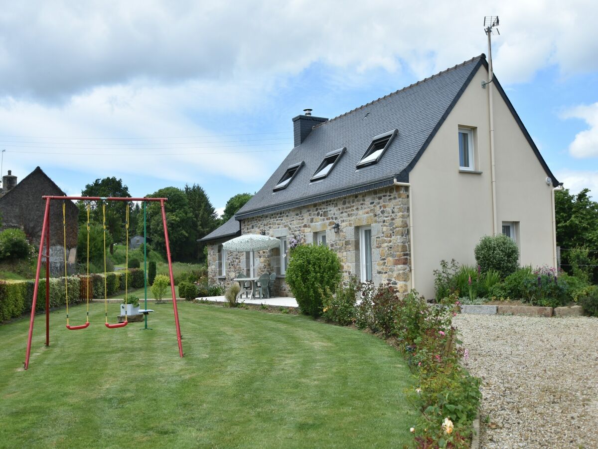 Holiday house Home for 7 Guests in Plouvara