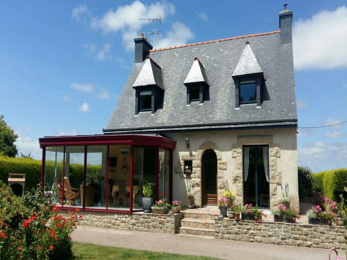 Holiday house Ruhiger Waldaufenthalt in Pédernec