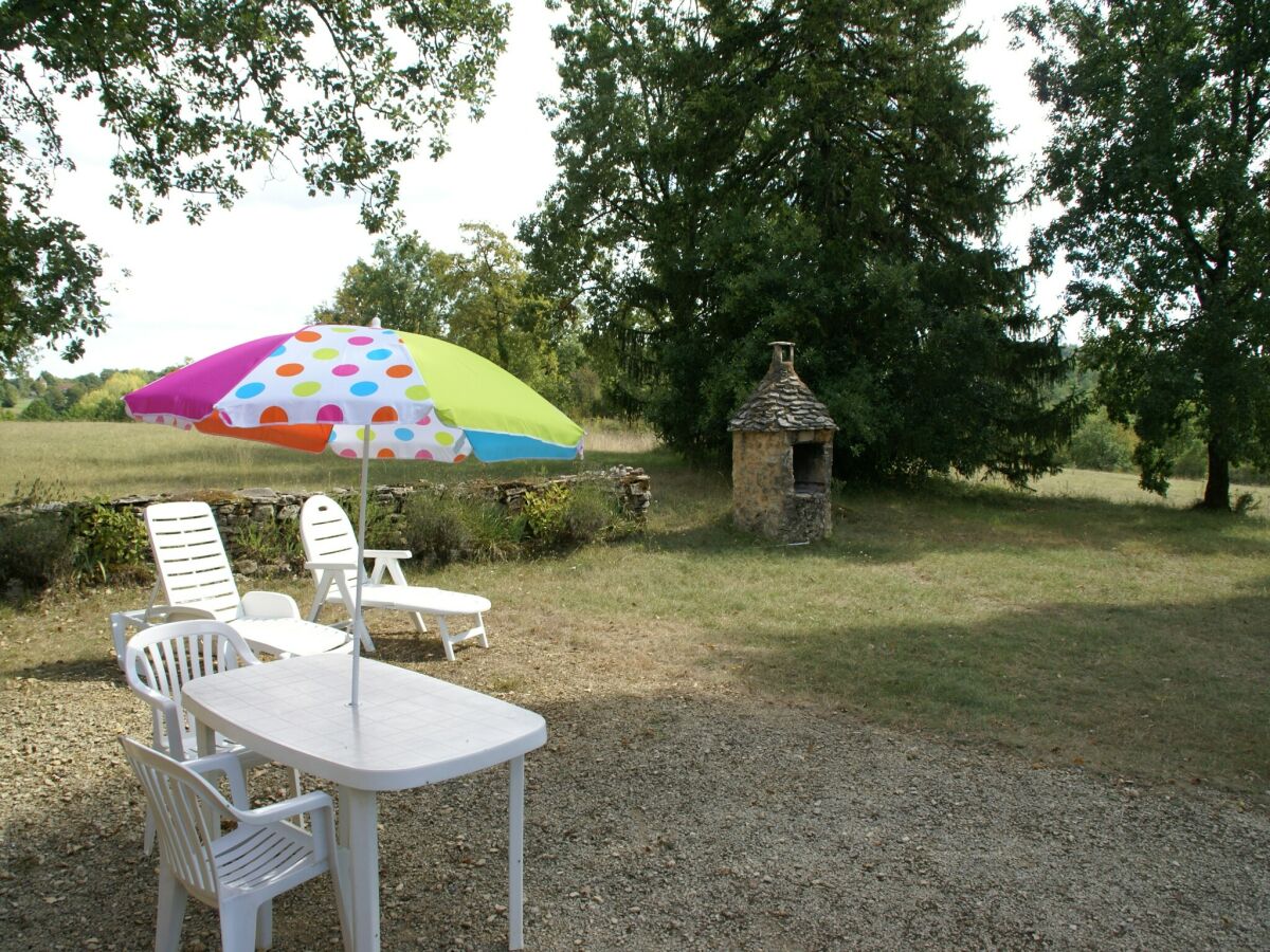 Holiday house Romantisches Ferienhaus, Berbiguières - Outdoor photo 2