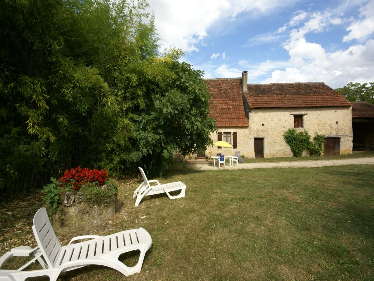 Holiday house Malerisches Haus in Berbiguières - Outdoor photo 4
