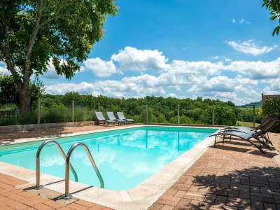 Holiday house Beautiful holiday home with pool in Teillots - Outdoor photo 6