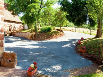 Holiday house Tranquil holiday home with private pool - Outdoor photo 12