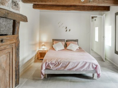 Holiday house Tranquil holiday home with private pool - Features photo 20