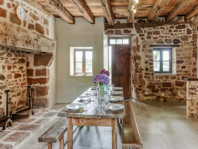 Holiday house Tranquil holiday home with private pool - Features photo 38
