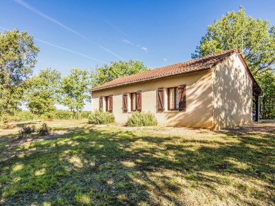 Holiday house Holiday home with swimming pool - Outdoor photo 13
