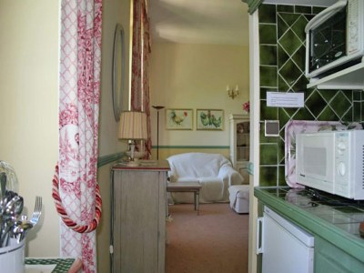 Apartment Apartment in Rhone Alpes near Ski Slopes - Features photo 9