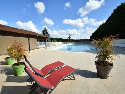 Holiday house Charming holiday home with pool and pond - Outdoor photo 37