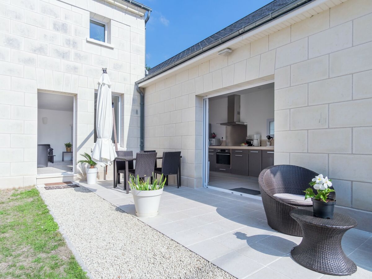 Holiday house Retreat in Beaumont-en-Véron - Outdoor photo 3