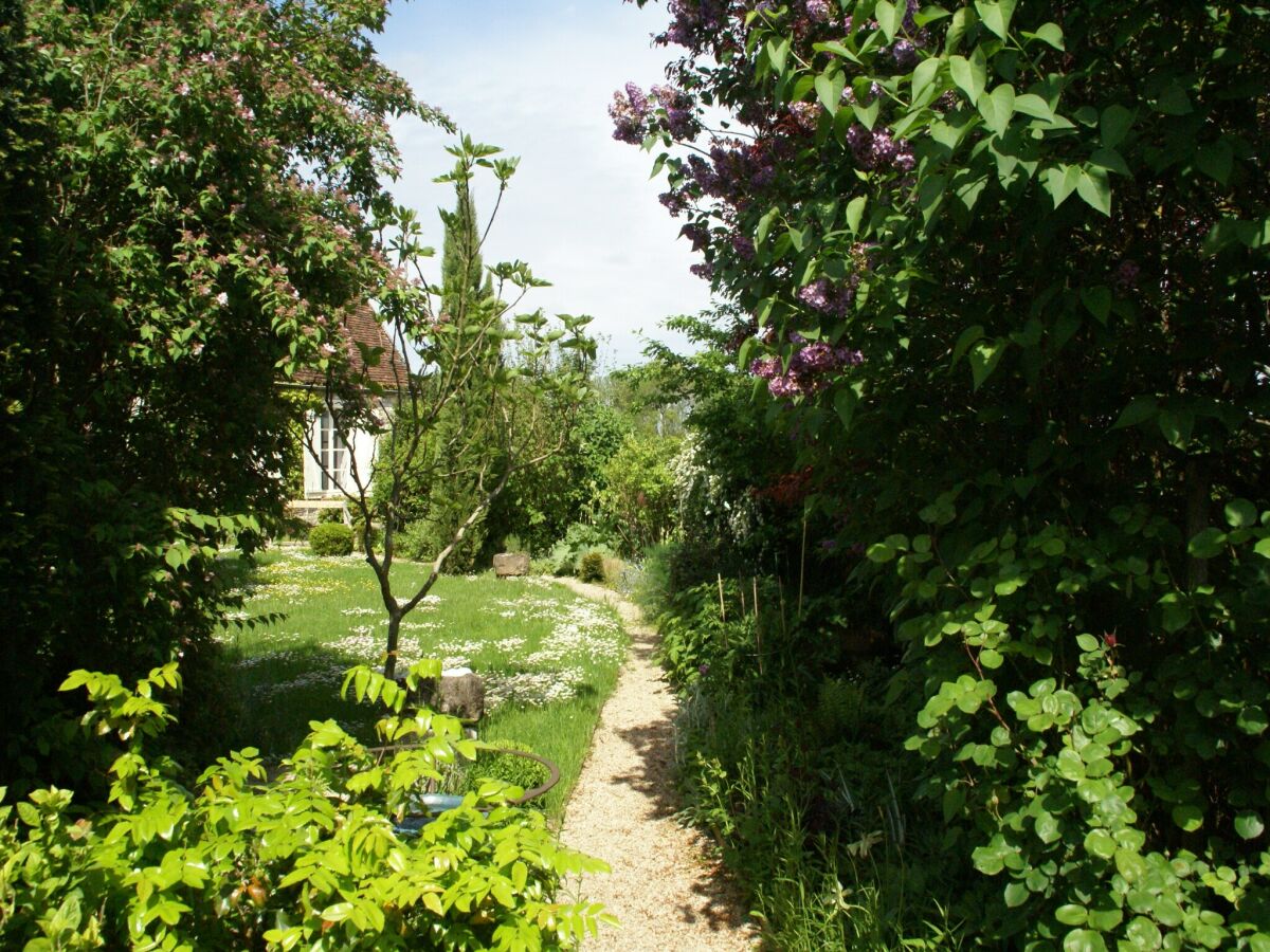 Holiday house Charmante Flucht, Yèvre-la-Ville - Outdoor photo 3