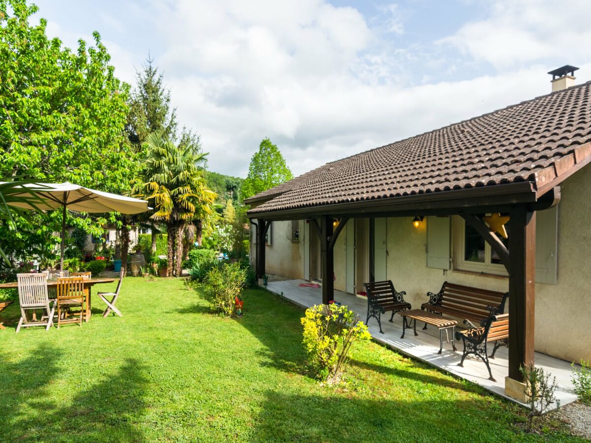Holiday house Schönes Ferienhaus mit Innenhof - Outdoor photo 4