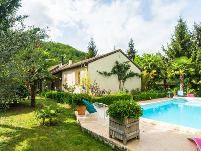 Holiday house Schönes Ferienhaus mit Innenhof - Outdoor photo 7