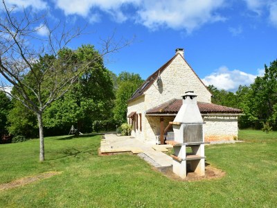 Holiday house Spacious holiday home with private pool - Outdoor photo 10