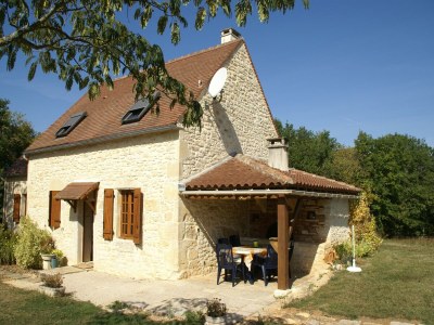 Holiday house Spacious holiday home with private pool - Outdoor photo 13