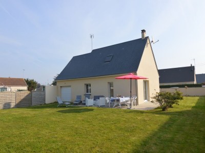 Holiday house Denneville Coastal Escape with garden - Outdoor photo 4