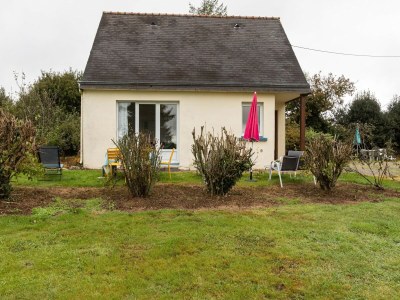 Holiday house Priziac Garden Hideaway in Lignol - Holiday house