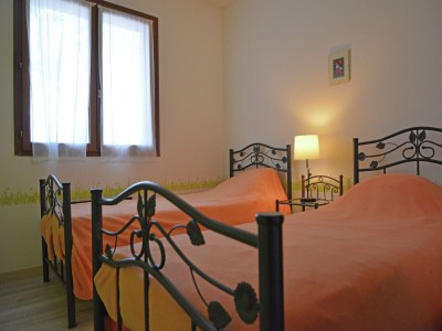 Villa Villa in Le Boulou with Scenic Hilltop Views - Features photo 10