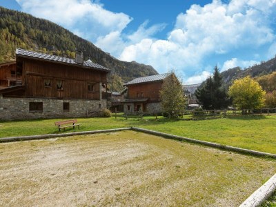 Chalet Lake-view chalet in Tignes, close to ski area - Environment photo 38
