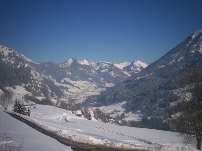 Chalet Chalet in Rhone Alpes with Stunning Views - Outdoor photo 8