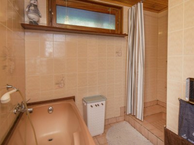 Chalet Chalet in Rhone Alpes with Stunning Views - Features photo 16