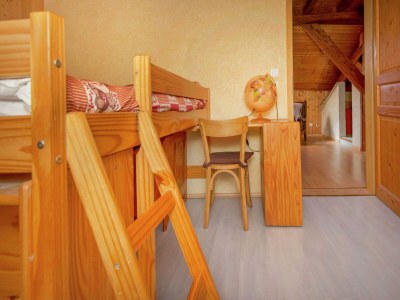 Chalet Chalet in Rhone Alpes with Stunning Views - Features photo 24