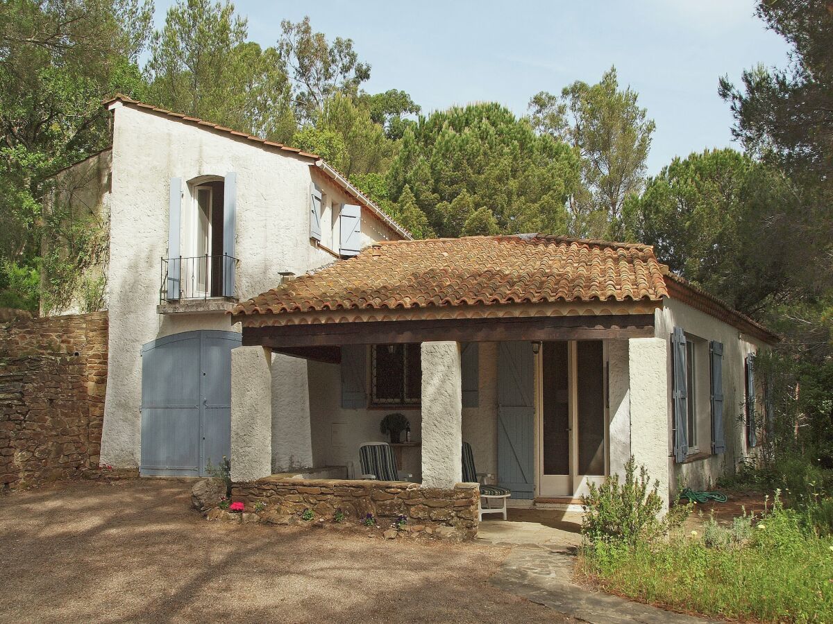 Villa Villa in Cavalaire-sur-Mer am Meer - Outdoor photo 3