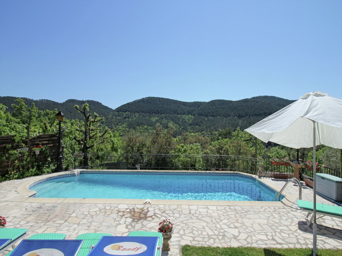 Holiday house Villa in Bagnols mit Pool & Naturparks