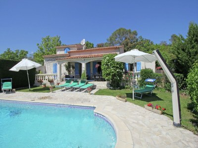 Holiday house Villa in Bagnols mit Pool & Naturparks - Outdoor photo 5