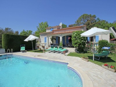 Holiday house Villa in Bagnols mit Pool & Naturparks - Outdoor photo 8