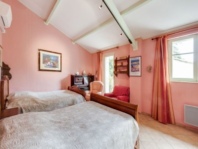 Holiday house Villa in Provence bei Vaison-la-Romaine - Features photo 17