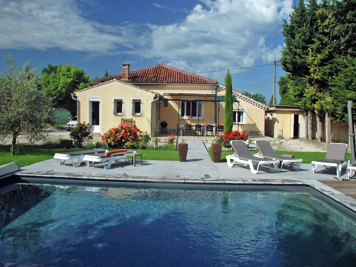 Holiday house Ferienhaus in L'Isle-sur-la-Sorgue mit Pool